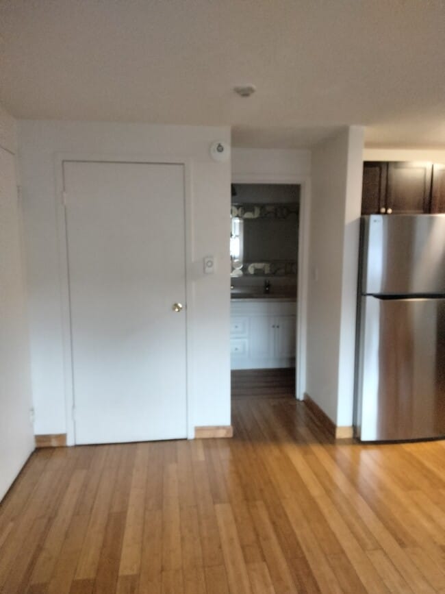 Photo - 340 Main St Apartment