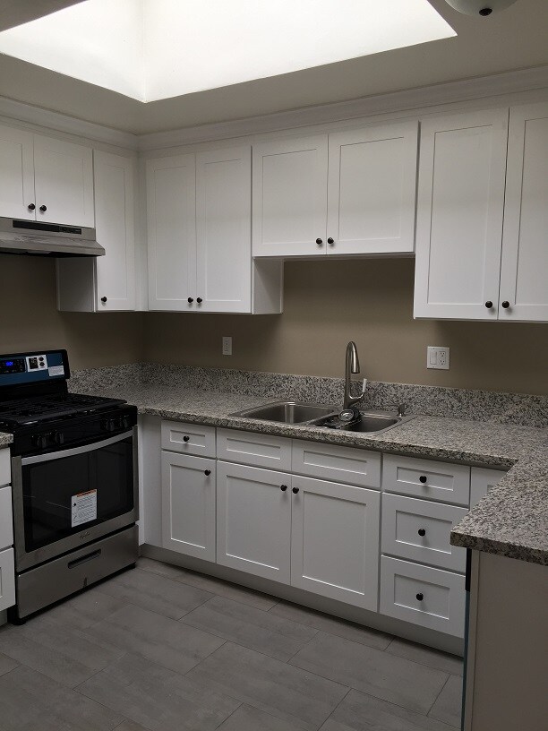 remodeled kitchen - 132 Gaviota Ave