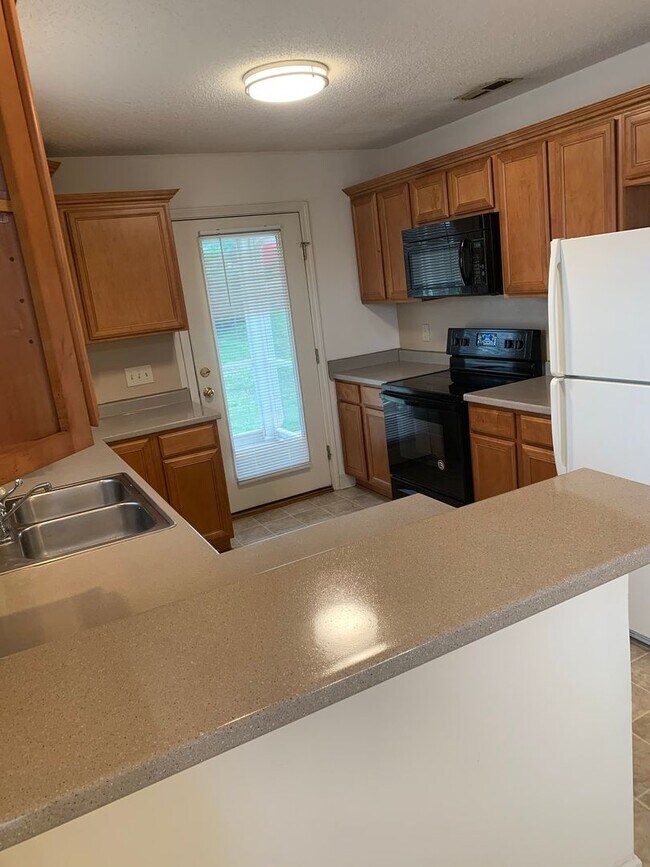 Foto del edificio - 1541SF 3BR 2.5BA