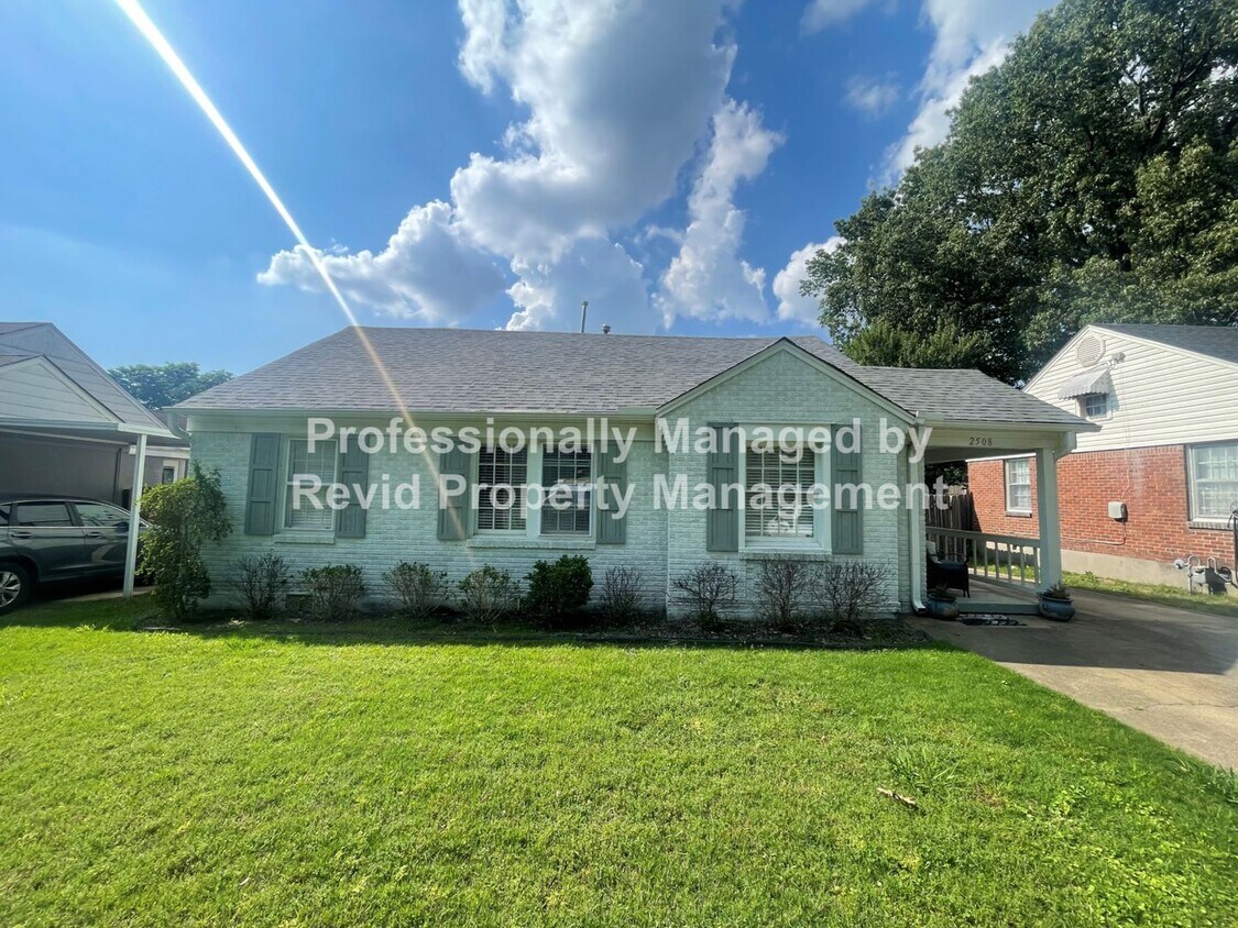 Primary Photo - Lovely single family detached home