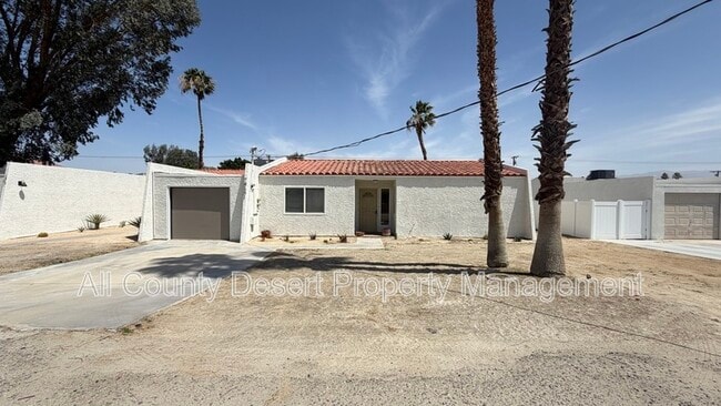 Building Photo - 78601 Ave 42