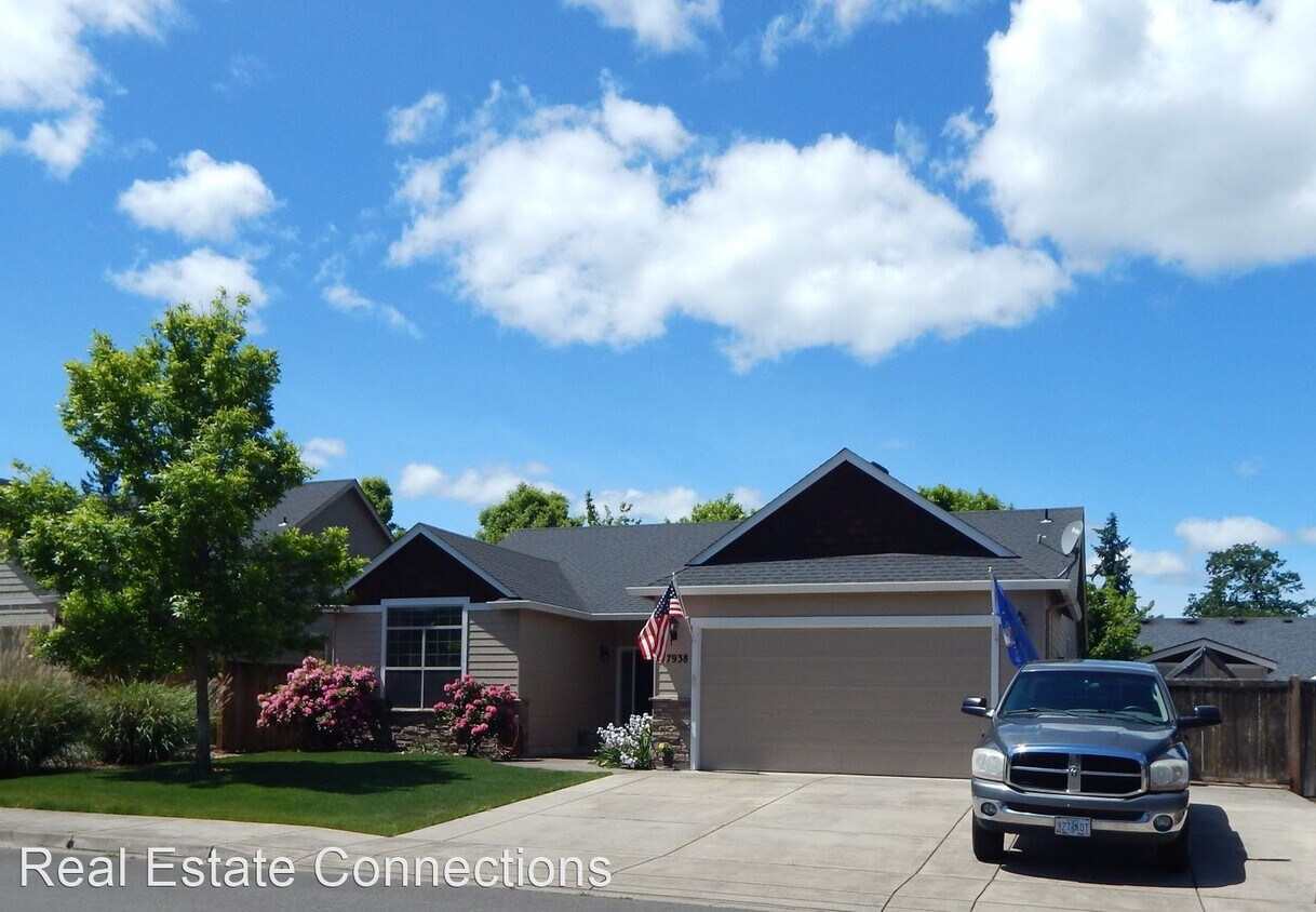 Foto principal - 4 br, 2 bath House - 87938 Erdman Way