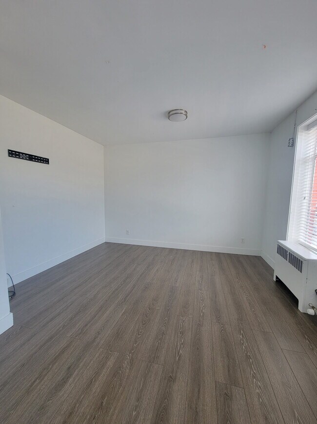 Photo du bâtiment - 9341-9341 Nowell St