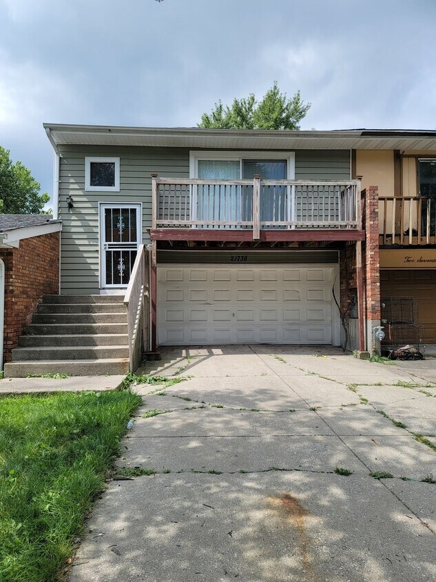 Primary Photo - 21738 Peterson Ave
