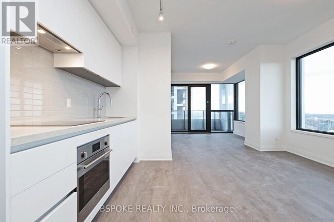 Photo du bâtiment - 4015 The Exchange