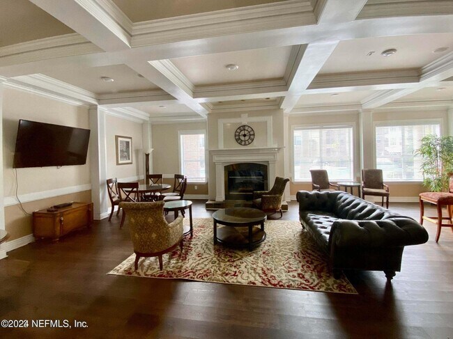 Foto del edificio - 7800 Point Meadows Dr