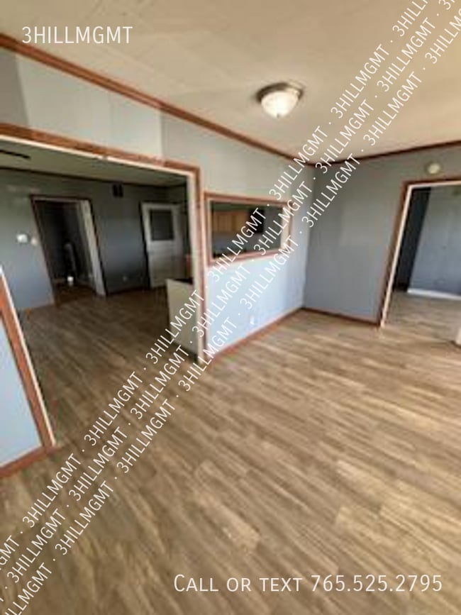 Building Photo - 5600 W Kilgore Ave