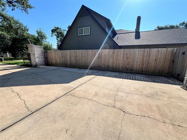 Foto del edificio - 15921 Congo Ln