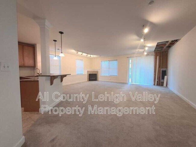 Foto del edificio - 1157 Meadow Lark Way