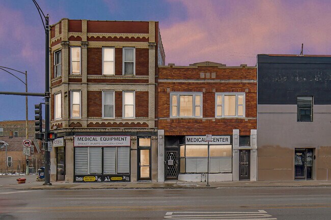 Foto del edificio - 1002 N Western Ave