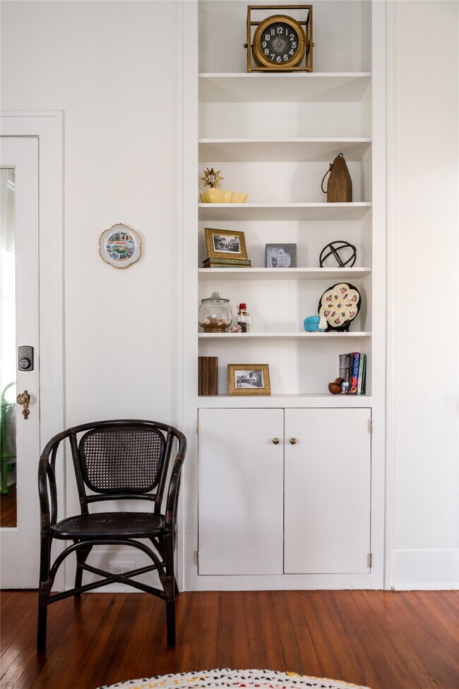 Building Photo - 611 16th St