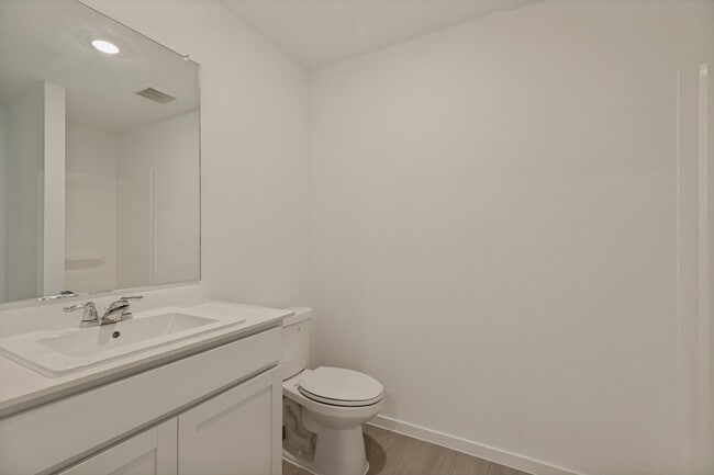 Foto del edificio - 1037 Bishop Creek Dr