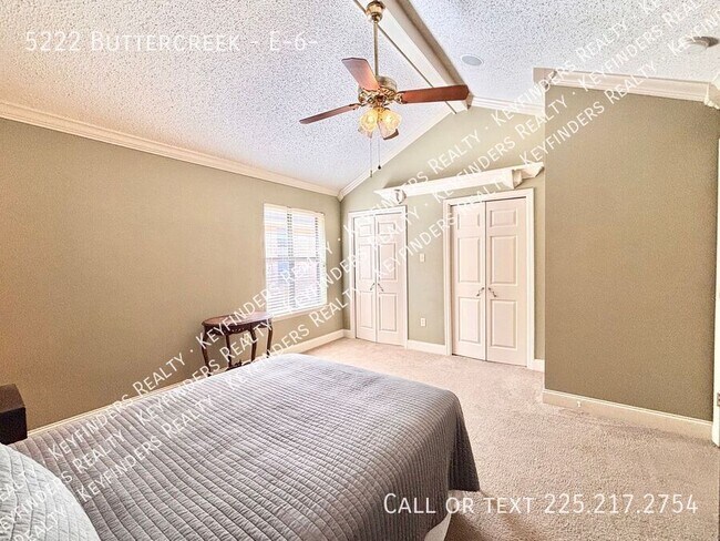 Foto del edificio - 5222 Buttercreek-E-6-