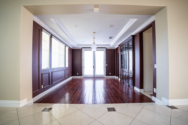 Foto del edificio - Exceptional estate Located In the highly desirable College Park Community.
