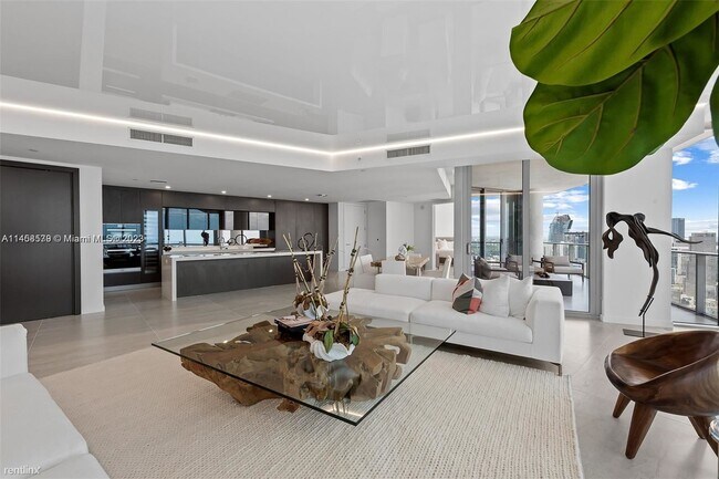 Foto del edificio - 4 br, 5 bath Condo - 851 NE 1st Ave # PH5212