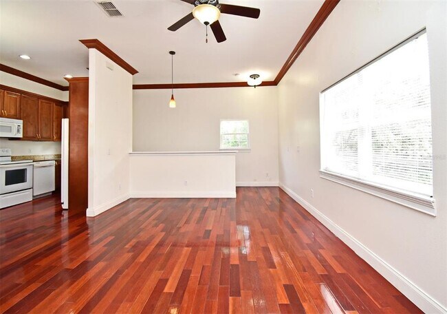 Foto del edificio - 225 Arnold Ln