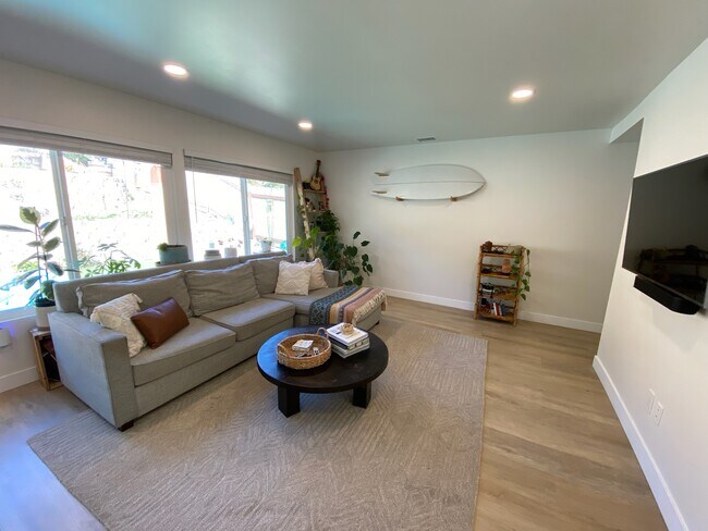 Foto del edificio - 970 Woodlake Dr