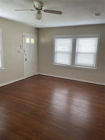 Foto del edificio - 6230 Lakeshore Dr