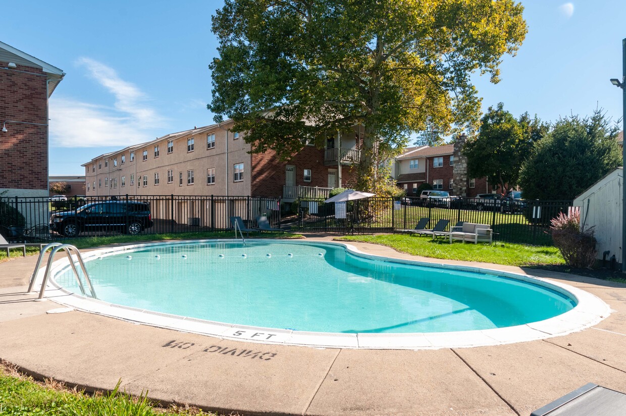 Primary Photo - Chalet Village Townhomes