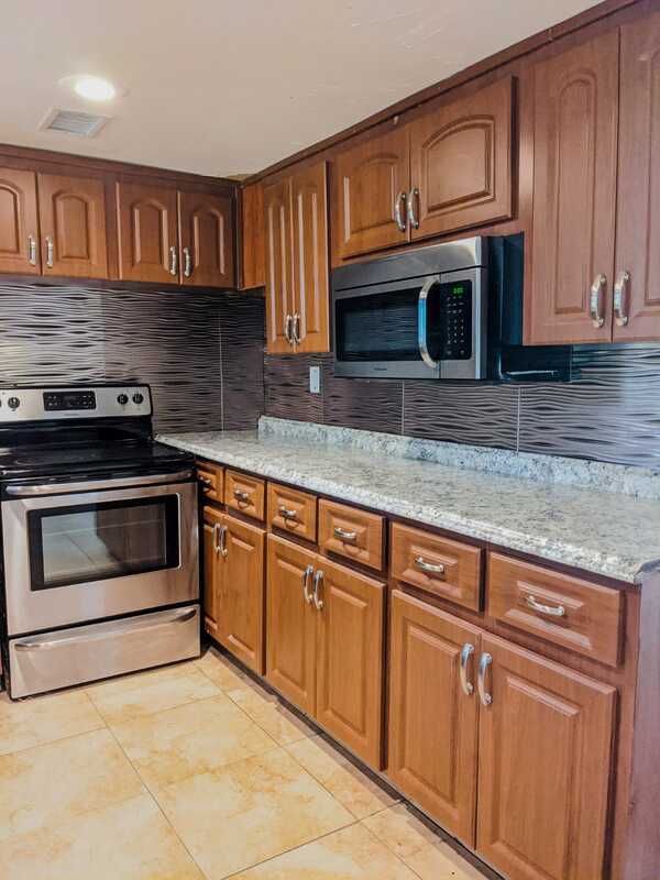 Foto del edificio - 6900-6916 16th St N