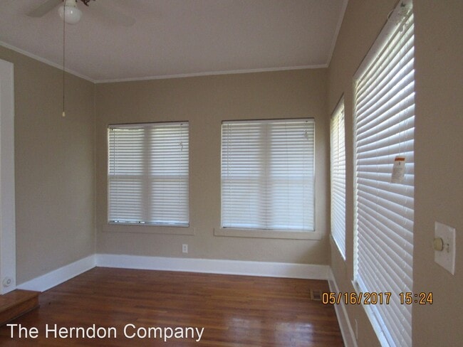 Building Photo - 5 br, 2 bath House - 208 E. College Street