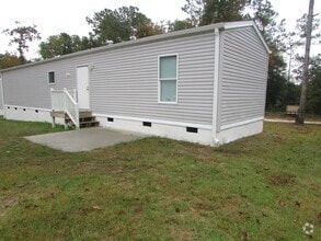 Building Photo - 1024 Alandale Pl SE