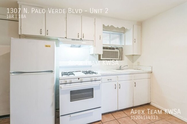 Building Photo - 1307 N Palo Verde Blvd