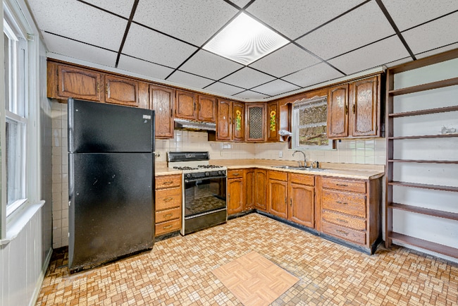 Photo - 225 Thompson Run Rd (Penn Hills, PA) Apartment