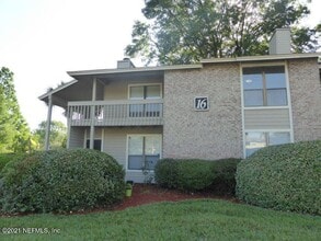 Building Photo - 10200 Belle Rive Blvd