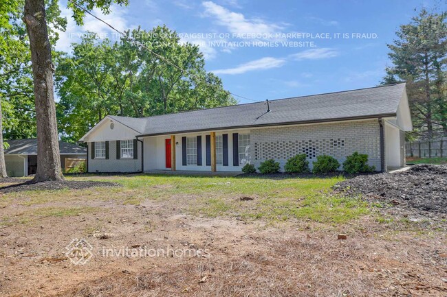 Building Photo - 1310 Cunningham Rd SW