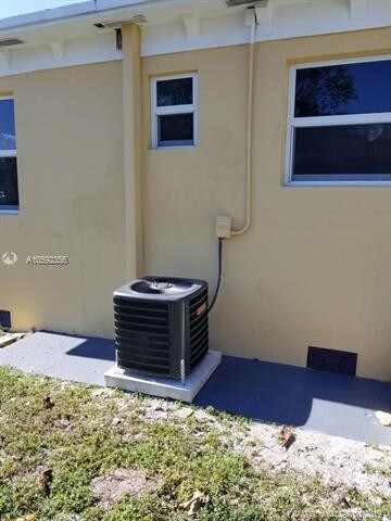 Foto del edificio - 117 NW 118th St