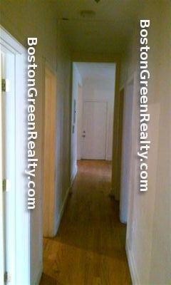 Building Photo - 45 Alexander St