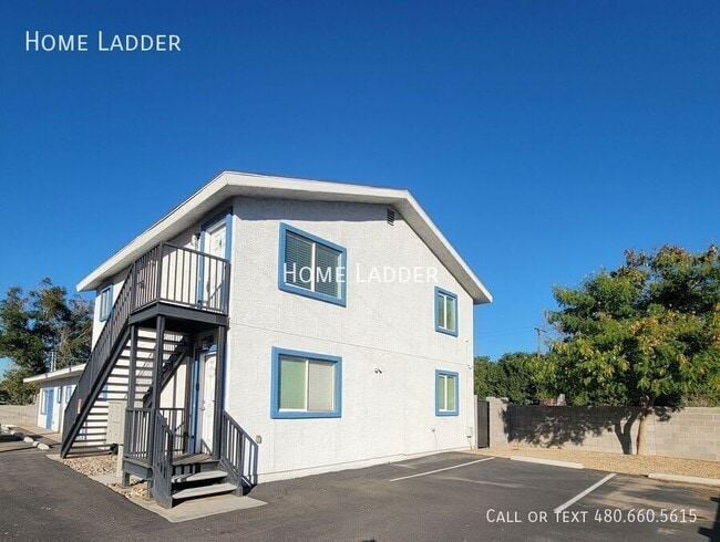 Building Photo - 2301 N 27th St