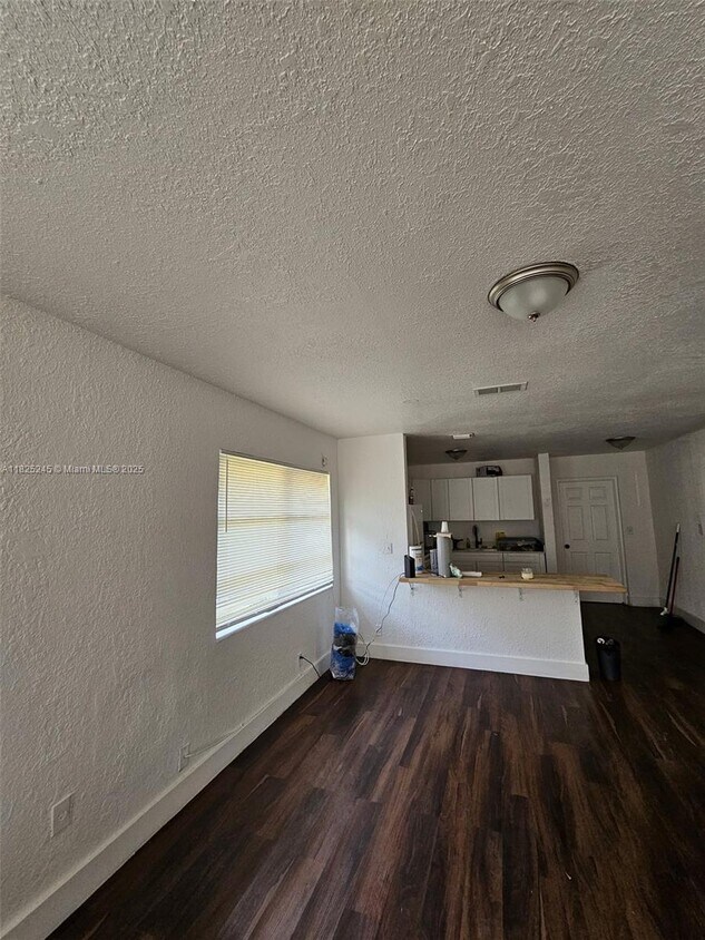 Foto principal - 1408 NW 9th Ave