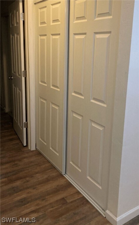 Building Photo - 9 Hamlin Ct