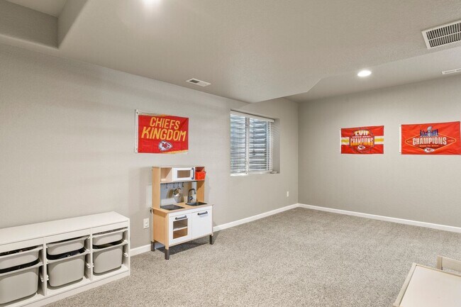 Building Photo - Wolf Ranch Rental in Academy D20 School Di...