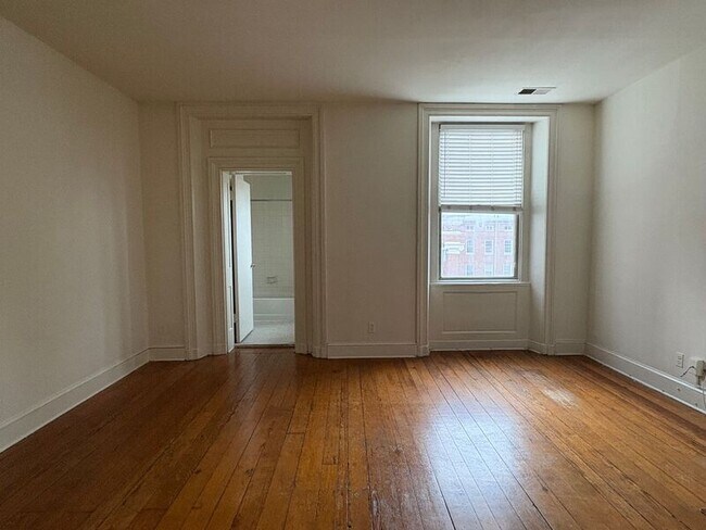 Building Photo - 717-721 St Paul St
