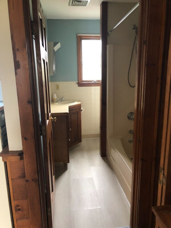 Building Photo - 6 Peck St