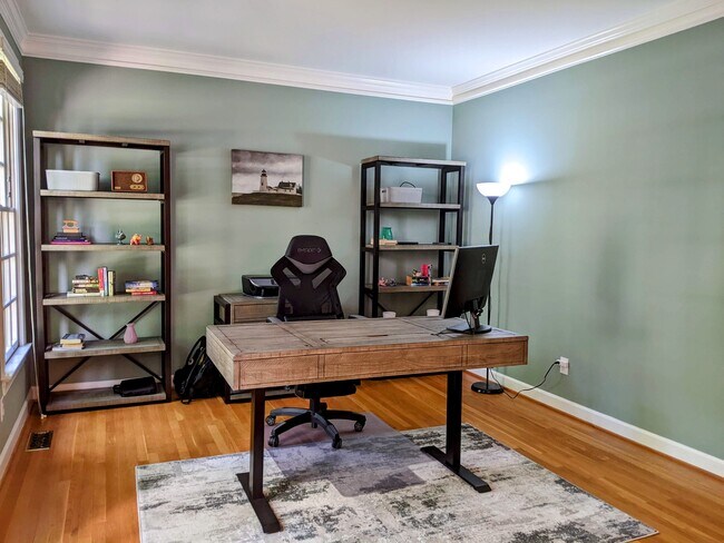 Foto del edificio - 102 Blackford Ct