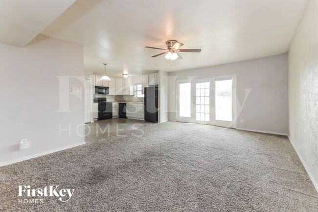 Building Photo - 1738 Dell Oak Dr