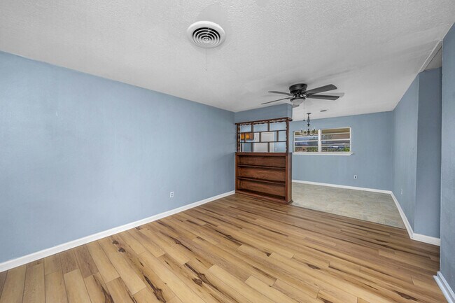 Foto del edificio - 4802 SE Avalon Ave