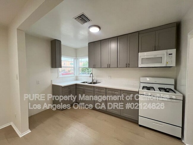 Foto del edificio - 10306 Buford Ave