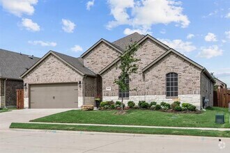 Building Photo - 2916 Crossbow Ln