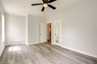 Building Photo - 2840 S Moreland Blvd