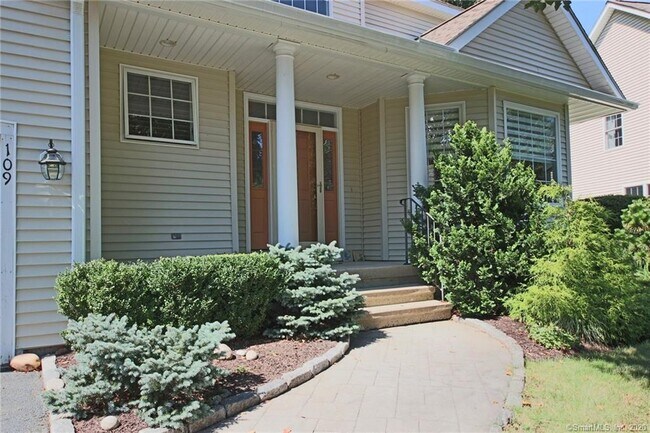 Foto del edificio - 109 Governor Trumbull Way
