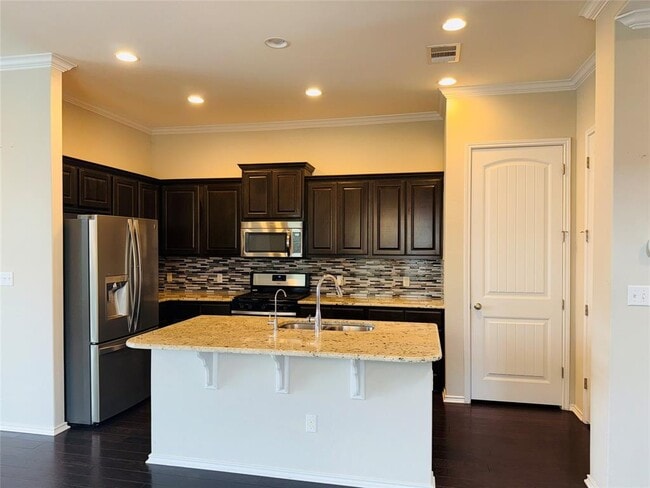 Building Photo - 105 Caribou Crossing