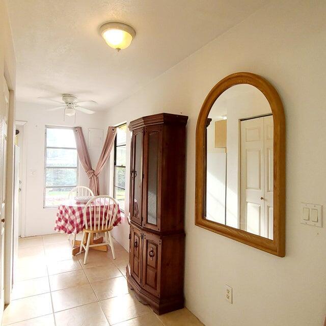 Foto del edificio - 4949 Belvedere Rd