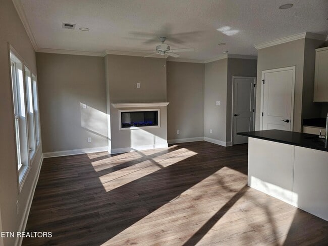 Building Photo - 6631 Johnbo Wy