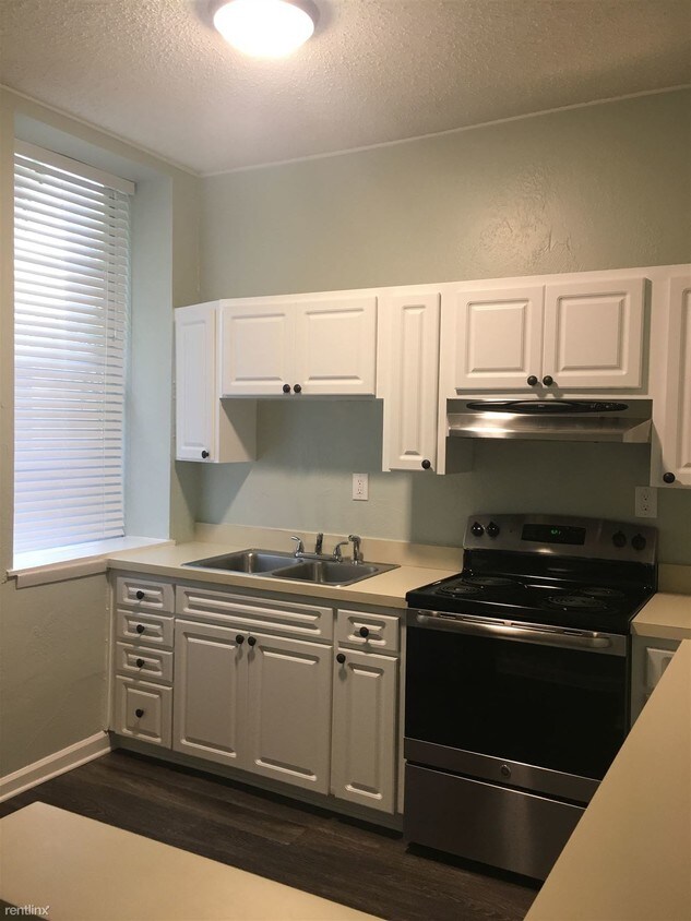 Foto principal - 404 S Newport Ave