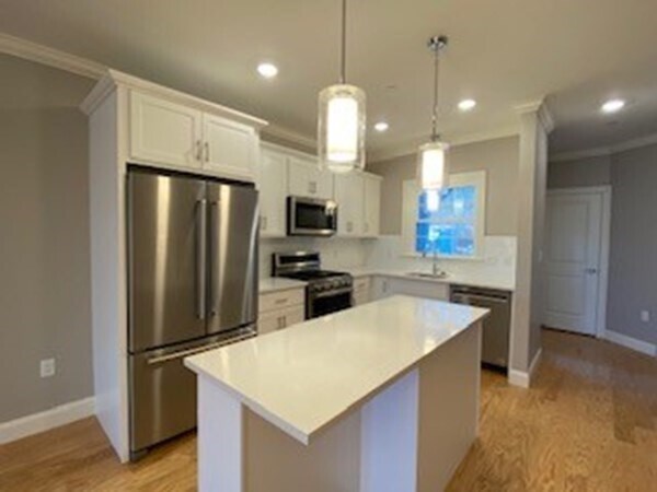 Primary Photo - 165 Cambridge Rd